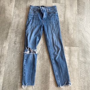 Rachael High Rise Fab Ab Mom Raw Hem, Petite (Keeper Wash)